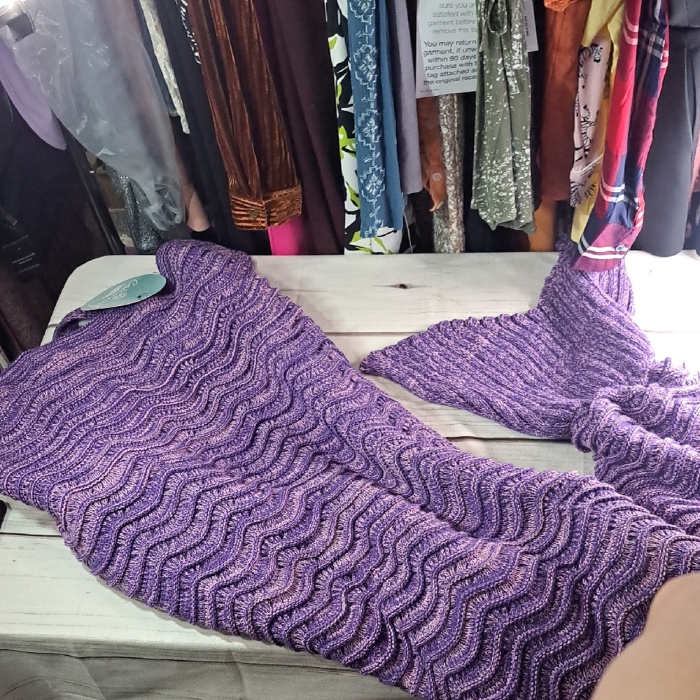 Catalonia Purple Pink Knit Fleece Lined Mermiad Tail Blanket